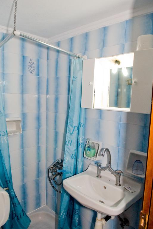 Blue Sky Apartment Palaiochora Luaran gambar