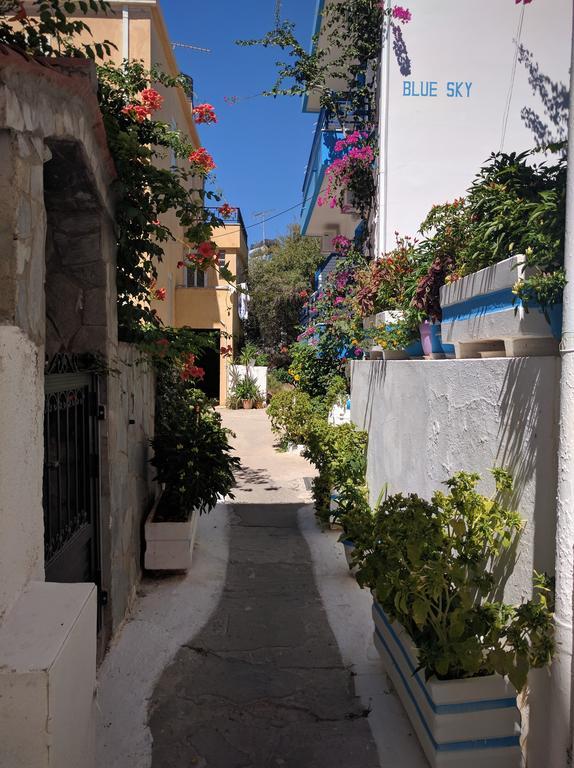 Blue Sky Apartment Palaiochora Luaran gambar