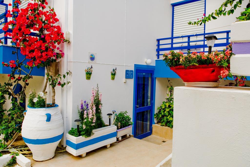 Blue Sky Apartment Palaiochora Luaran gambar